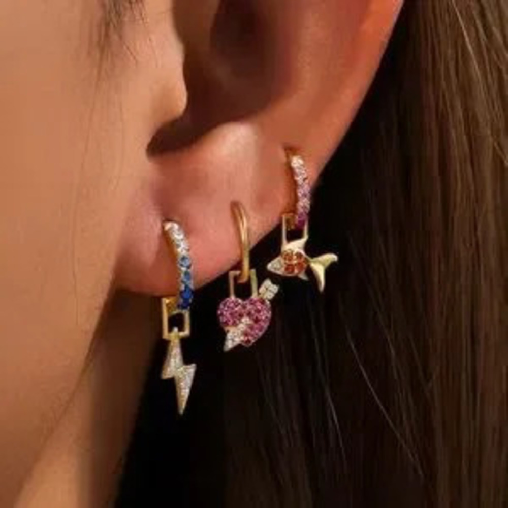 Multicolor huggie Earrings fish strike heart Cartilage
